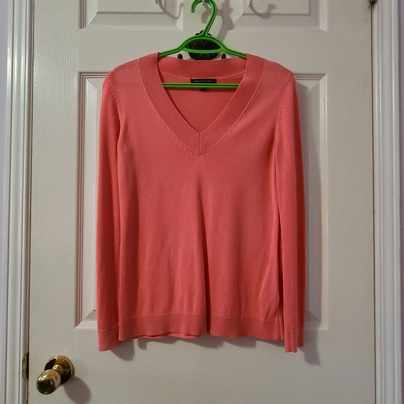 Sweater - Picture 1 of 2